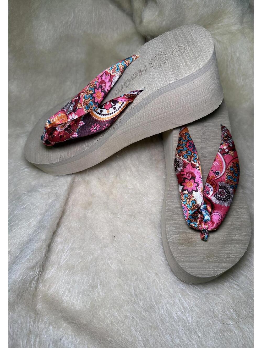 Y2K Floral Print Platform Flip Flop Sandals